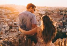 de ce un cuplu fericit nu pune poze pe facebook