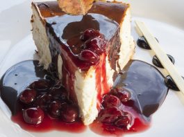 dulceata de visine si chec de visine