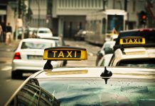 taximetrist furt telefon