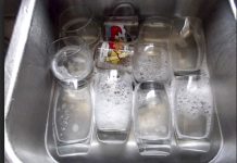 cum se curata corect paharele