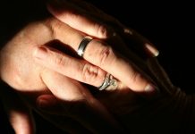 Ce să nu faci niciodată cu verighetele. E ghinion mare verighete