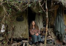 traieste singura in padure